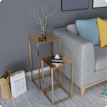 Nordic style small coffee table simple mini modern living room sofa corner creative American metal side table