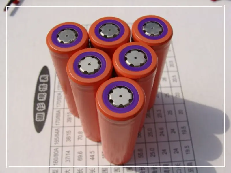 6pcs Original 18650 2800mah 3.7V ur18650zt li ion rechargeable battery