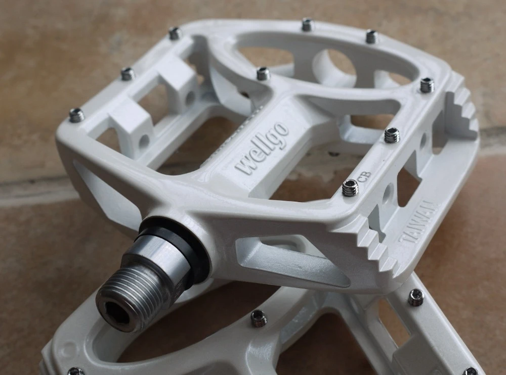 de magnesio WELLGO MG1 MG 1 para bicicleta, par, 378g, MTB, BMX, DH, AM, nuevo, en caja de venta al por menor, color blanco|wellgo mg1|magnesium pedalsmtb bmx AliExpress