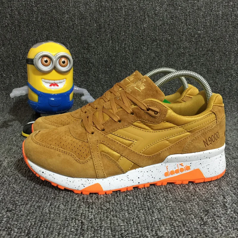 Prix pour D'origine Diadora N9000 Hommes Planche À Roulettes de Chaussures, Haute Qualité Diadora N9000 Sport Chaussures D'or Prix pour D'origine Diadora N9000 Hommes Planche À Roulettes de Chaussures, Haute Qualité Diadora N9000 Sport Chaussures D'or