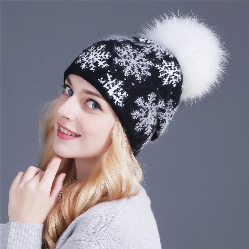 Skullies Pom Wanita Beanies 3 Skullies Pom Wanita Beanies 3
