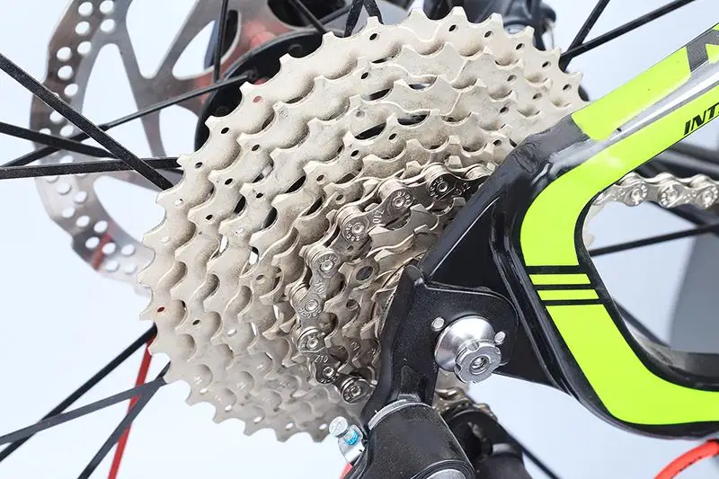 Discount Brand Bicycle Chain Stainless Steel MTB Chain 116 Section For Mountain Road Bike Chain 6 7 8 9 10 11 Speeds with chain hook 20