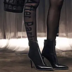 В стиле панк из натуральной кожи ботинки с заклепками женские туфли на высоком тонком каблуке заклепки мотоциклетные ботильоны женские