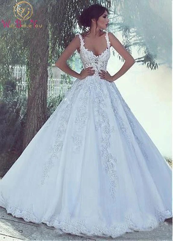 

2019 Spaghetti Wedding Dress Ball Gown Lace Appliques Sleeveless White Sweetheart Neck Wedding Satin Sweep Train Bridal Gown