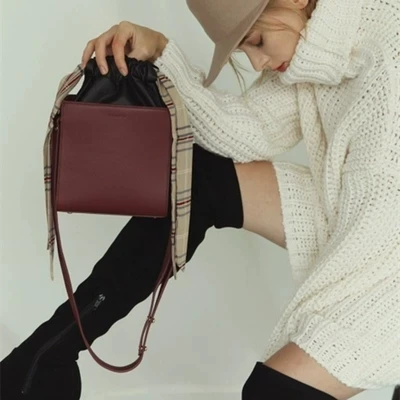 

New Korean Woolen Bag Female Casual Bag Handbag Silk Scarf Bag High-end Brand Designer Shoulder Crossbody Messenger Bag