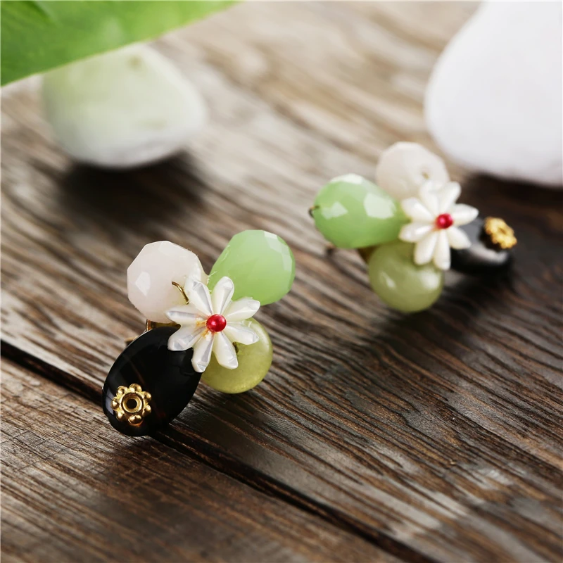 TDQUEEN Stud Earrings Natural Stone Cute Earrings Women Fashion Jewellery Shell Flower Handmade Beaded Gold Color Stud Earring   (4)