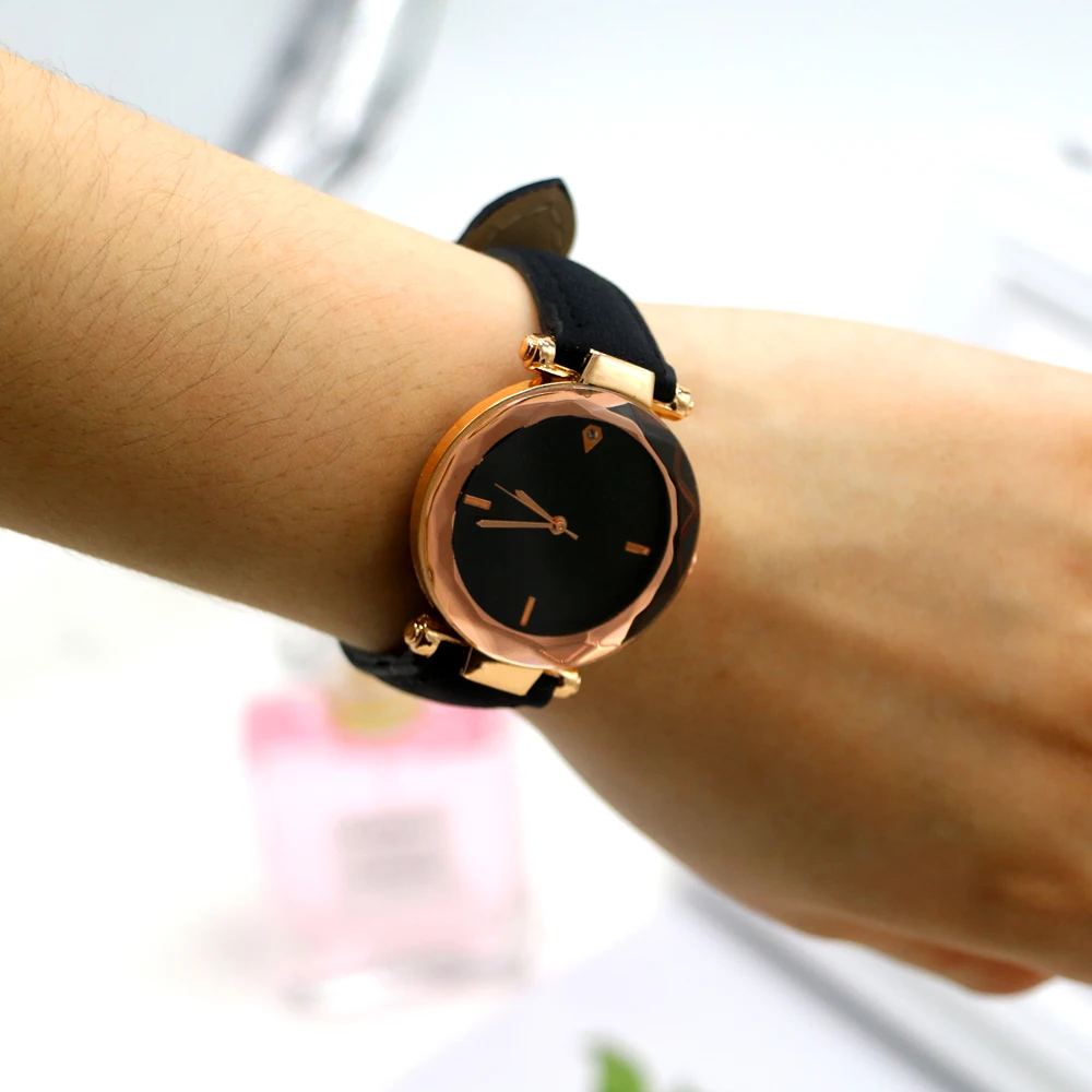 Montre Femme MNWT модные женские часы простые Роскошные Кварцевые кожаные повседневные