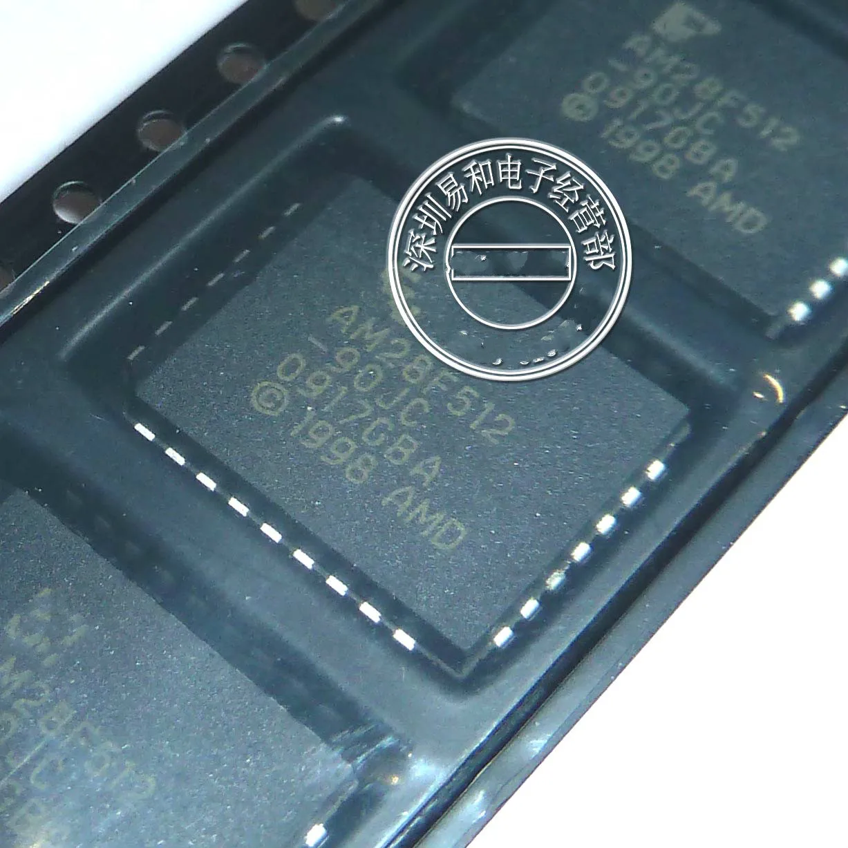

20PCS AM28F512-90JI AM28F512