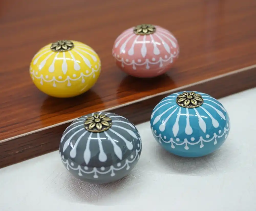 4 قطع خمر Znic سبيكة خزانة المقابض درج تسريحة بن دولاب قطرة الدائري التأثيرات العتيقة النحاس مقبض في مقابض للخزانات من تجميل المنزل على Www Unohama Club Store