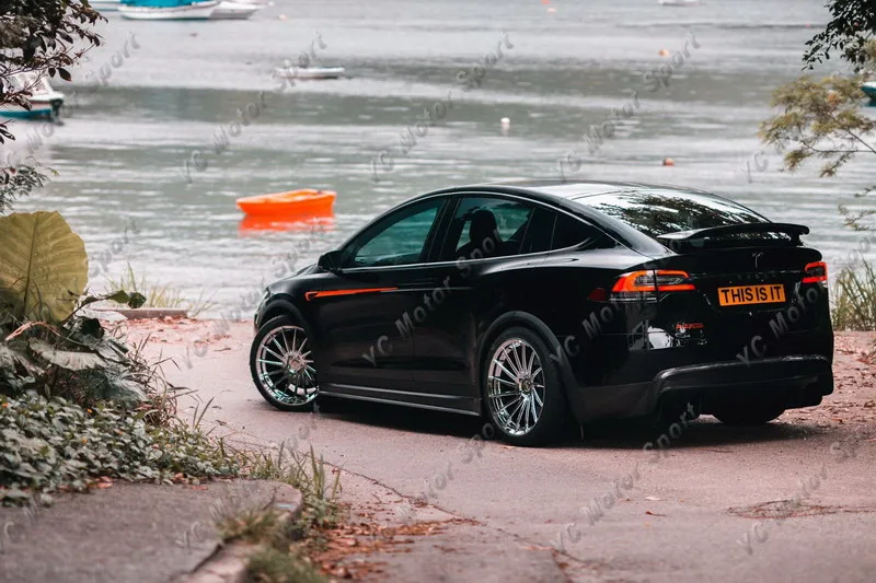 2016-2018 TESLA Model X SUV Revozport R-Zentric Style Side Skirts CF (57)