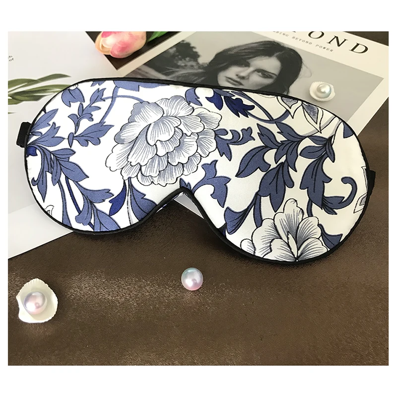 

Adjustable Eyeshade Sleeping Eye Mask 19 Momme Mulberry Silk Sleep Mask with Elastic Strap Soft and Smooth Breathable