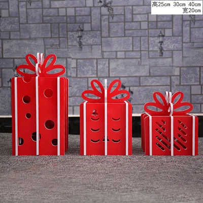 

Hot Selling Newest 2019 Schaefer Box Christmas Tree Adornment Display Window Three Sets of Gift Boxes Christmas Decorations