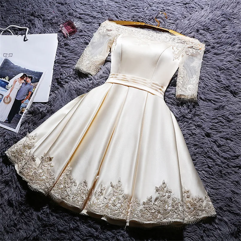 

Elegant Ladies Off The shoulder Evening Dress 2019 Appliqued Formal Party Gown Pleated Red Satin Bridal Dress Robe De Soiree