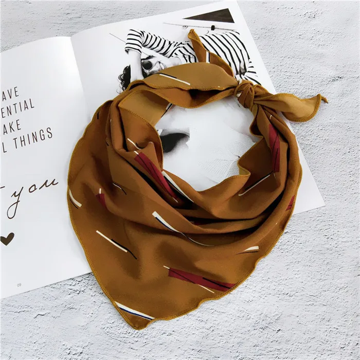 Шелковый шарф 33*85 см, маленький мягкий Многофункциональный треугольный платок, повязка-шарф в разноцветную полоску, платок с принтом на шею - Цвет: 12