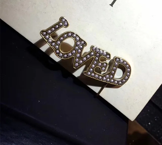 

Brand Fashion Pearl Jewelry For Women Vintage Pearl earrings Letter LOVE clip earrings Party Yellow Brass pearls loved Jewelry