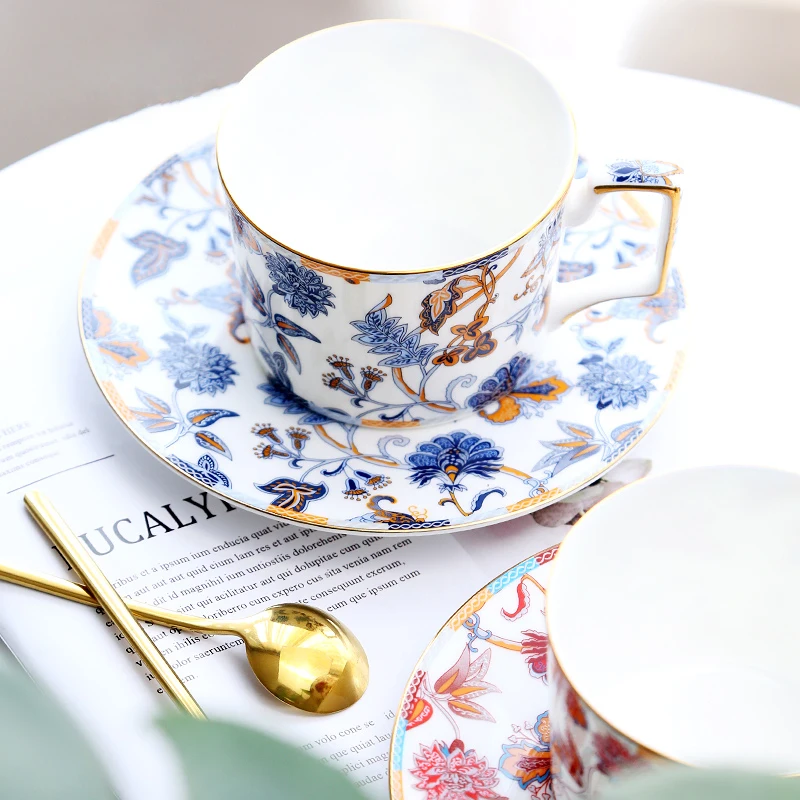 

European Bone China Coffee Cup And Saucers Set 240ML afternoon tea set flower tea cup With Spoon Porcelain Drinkware gift