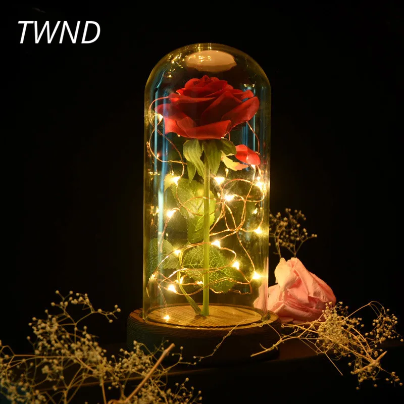 Goedkoop Schoonheid en het Beest Rode Zijde Rose Led Licht Bloemblaadjes Glazen Koepel Met Houten Base Home Decoratie 2 Stijl 19