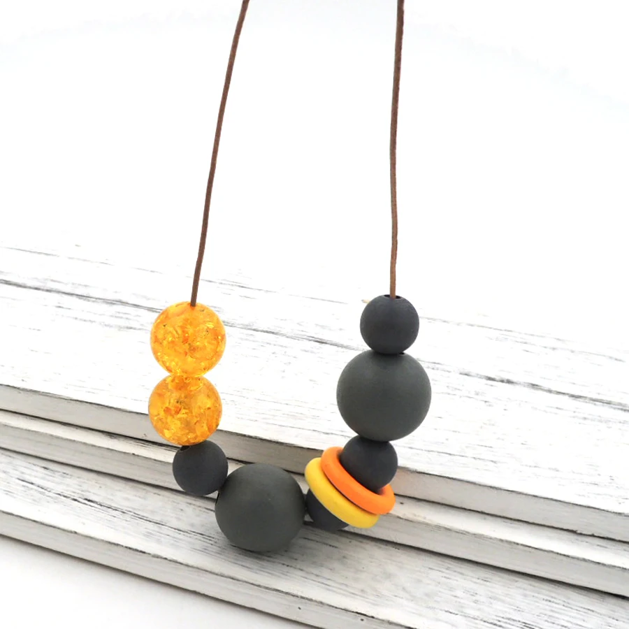 Серое желтое геометрическое ожерелье, деревянные бусины, массивное ожерелье, минималистичное красочное ожерелье NW334
