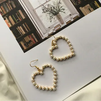 

New Arrival Imitation Pearl Heart Shape Hollow Earrings For Women Korean Style Bead Earrings Wedding Party Earrings E0286