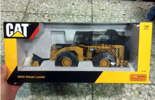 Колесный погрузчик Tonkin TR10008 Caterpillar Cat 1/50 в масштабе 994H литые модели строительной