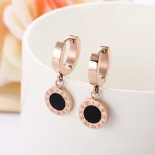 Черная раковина, римские цифры, круглые серьги из титановой стали, розовое золото, обручальные свадебные серьги для женщин, серьги E18114