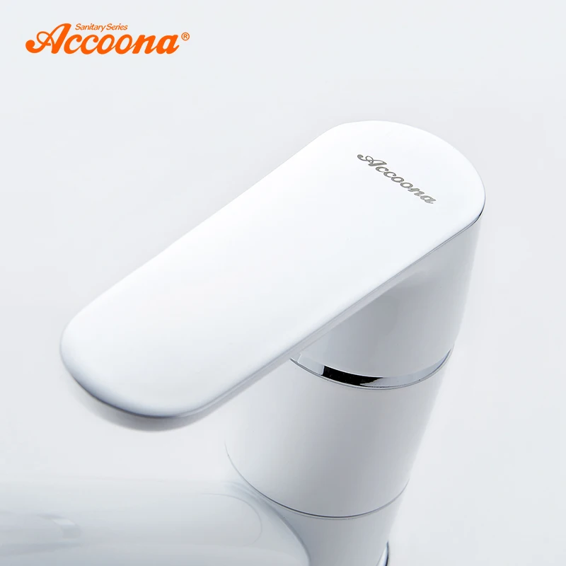 Cena Accoona bateria kuchenna polerowana farba w sprayu pojedynczy uchwyt obrotowa wylewka bateria zlewozmywakowa z kranu baterie kuchenne ze stopu cynku A4166