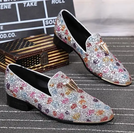 

2019 Luxury Brand Mixed Colors Metal Chili Crystal Rhinestone Cover Smoking Men Loafers Slip On Party Wedding Men Casual Shoes