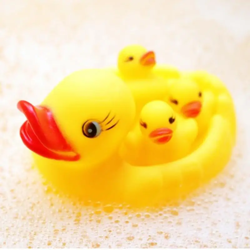 4 шт. милые уток Ванна игрушка Мама утка с утенком ванна воды плавающий резиновая Squeaky Утки выжать звучание игрушки подарок для детей