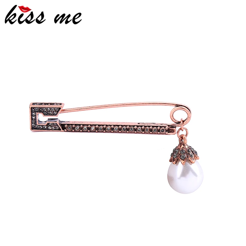 

KISS ME Personalized Geometric Simulated Pearl Crystal Brooch 2017 Brand Alloy Vintage Brooches for Women