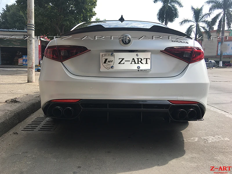 QV rear diffuser for Alfa Romeo Giulia carbon fiber rear diffuser with