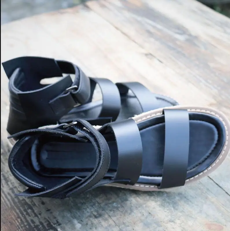 

Black Summer Roman sandals men's fashion cool casual sandals the thick-soled platform beach shoes for male