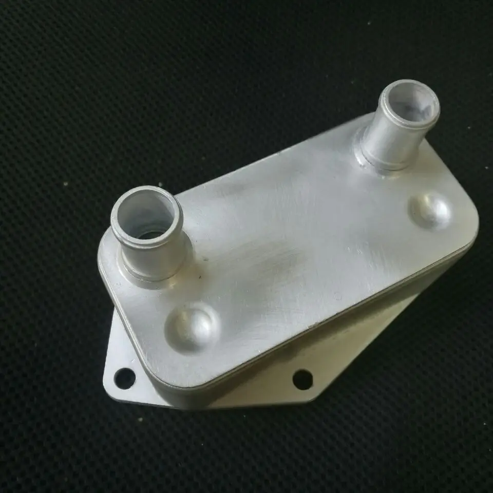 Best Price Engine Oil Cooler 11422247015 for BMW E39 5 Series 520d, E46 3 series 318d 320d