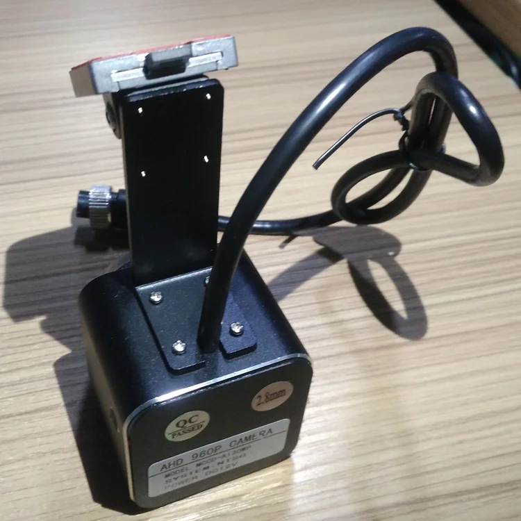 AP833C318