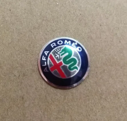 1x15 мм Золотой Зеленый Черный Логотип ALFA ROMEO Автомобильный Брелок эмблема значок