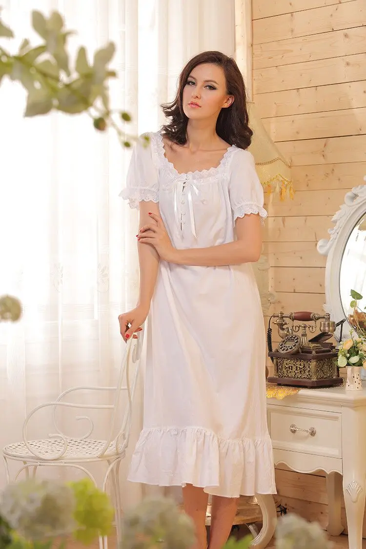 Лето 2018 г. сна Lounge длинные атласная ночная рубашка с Кружево домашнее платье Белый Винтаж принцессы ночные рубашки для девочек Вышивка хлоп