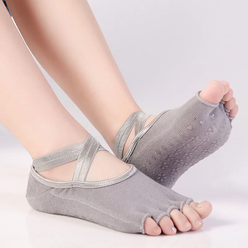 Women-Professional-Anti-Slip-Bandage-Cotton-Sports-Yoga-Socks-Pilates-Dance-Socks-Low-Cut-Gym-Exercise-Ballet-Socks-SCL564 (1)