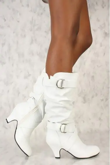 Модные ковбойские сапоги до середины икры на высоком каблуке-шпильке; цвет белый, черный; уличная Женская обувь в готическом стиле; женские ботинки размера плюс; m440