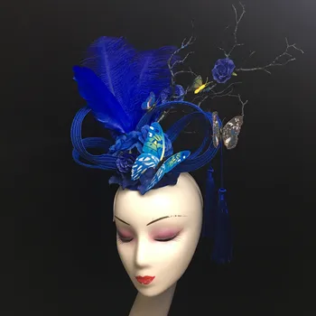 

The New Chinese wind T stage catwalk shows move headdress feathers or blue Christmas