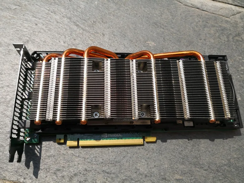 

Tesla M2070Q 6GB 9WC53 Acceleration Graphics Card