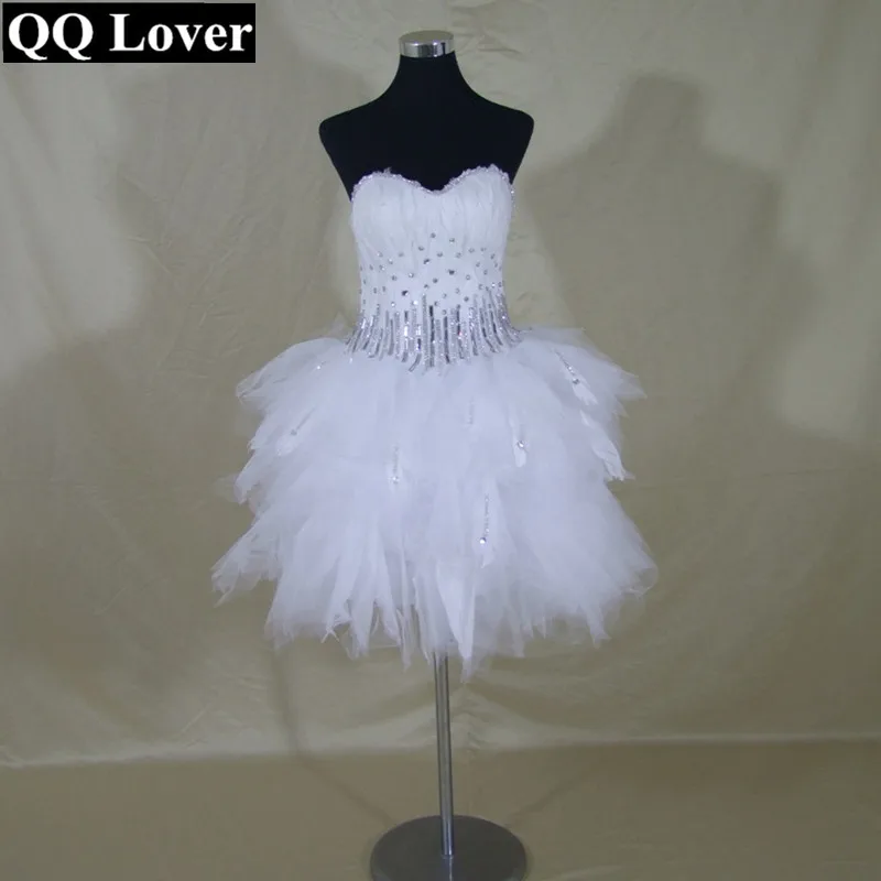 

QQ Lover 2019 Luxury Feathers Beaded Ball Gown Short Wedding Dress Custom-made Wedding Gown Vestido De Noiva