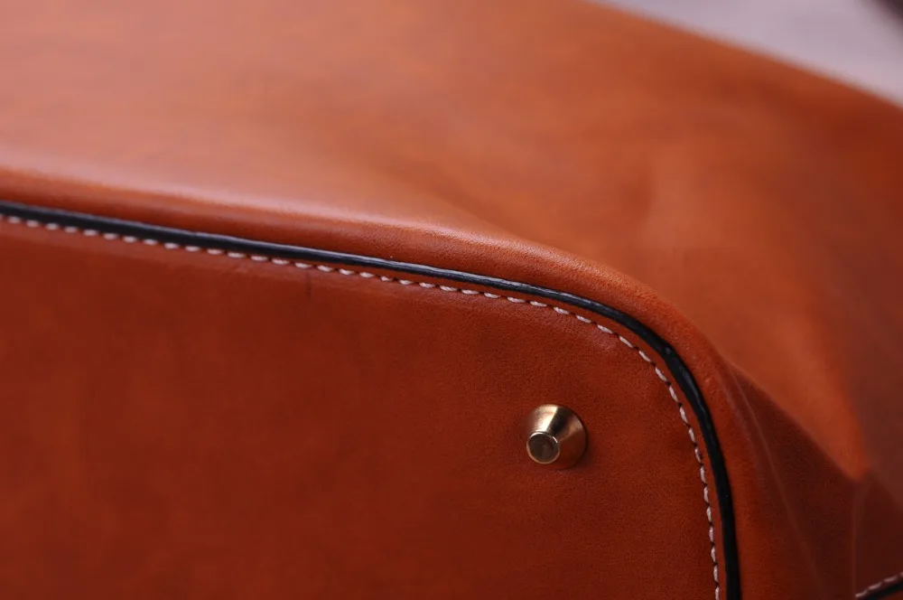 scalloped tote details (1)