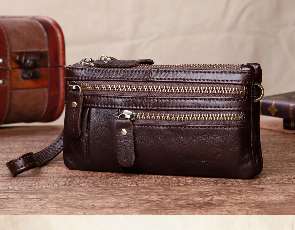 wristlet clutch