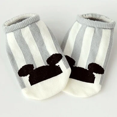 Детские носки с рисунками фруктов для младенцев Противоскользящие короткие носки-тапочки для новорожденных девочек и мальчиков Детские весенние короткие носки белого цвета - Цвет: LS08