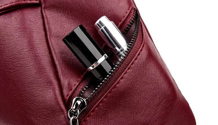 4691711829_292897030