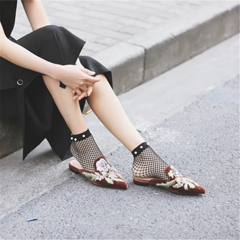 Ystergal/модные бархатные женские тапочки; обувь на плоской подошве с вышивкой; женские лоферы мюли с острым носком; женская обувь на плоской подошве; Уличная обувь