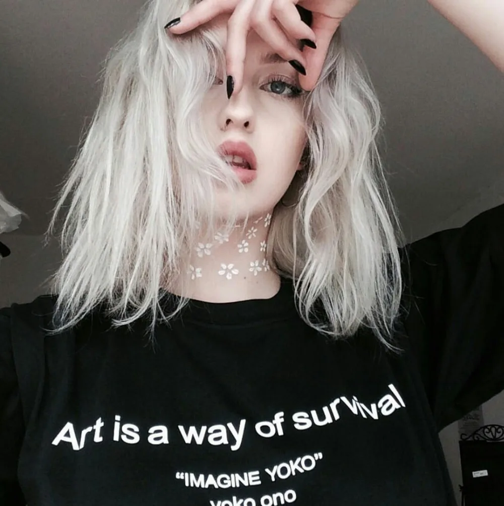 

Art is a way of survival T-Shirt Funny Letter Printed t shirts Casual Cotton Tees Hight Quality Crewneck Hipster Tops Tumblr