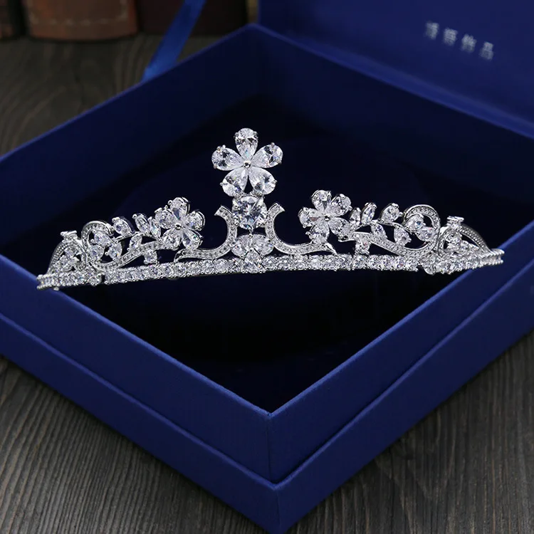 

New FASHION crystal flowers CZ zircon hair Princess crown wedding bride dinner banquet Beauty tiaras hair jewelry free shipping