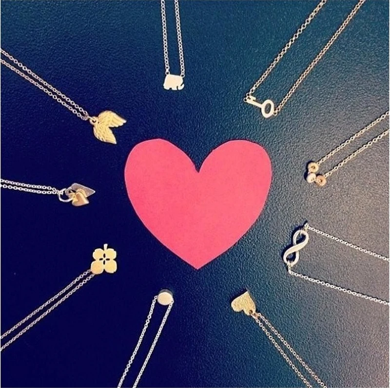 necklaces & pendants