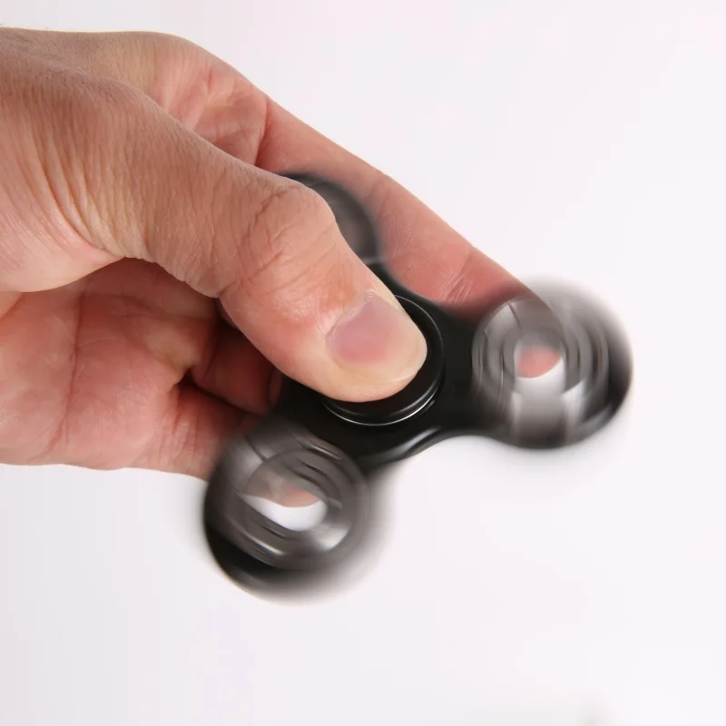 2017 New EDC Tri-Spinner Fidget Toy Plastic Hand Spinner For Autism and ADHD Hand Spinner Fidget Spinner Giocattoli Bambini 2017 New EDC Tri-Spinner Fidget Toy Plastic Hand Spinner For Autism and ADHD Hand Spinner Fidget Spinner Giocattoli Bambini