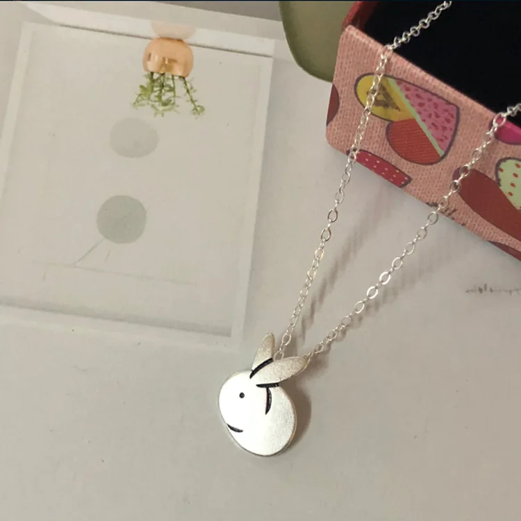 

New 925 Silver Necklace Cute Necklace Silver Brushed Rabbit Pendant Jade Rabbit Clavicle Chain Female CBT06